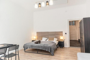 Charming 1BR Apartment Very Central